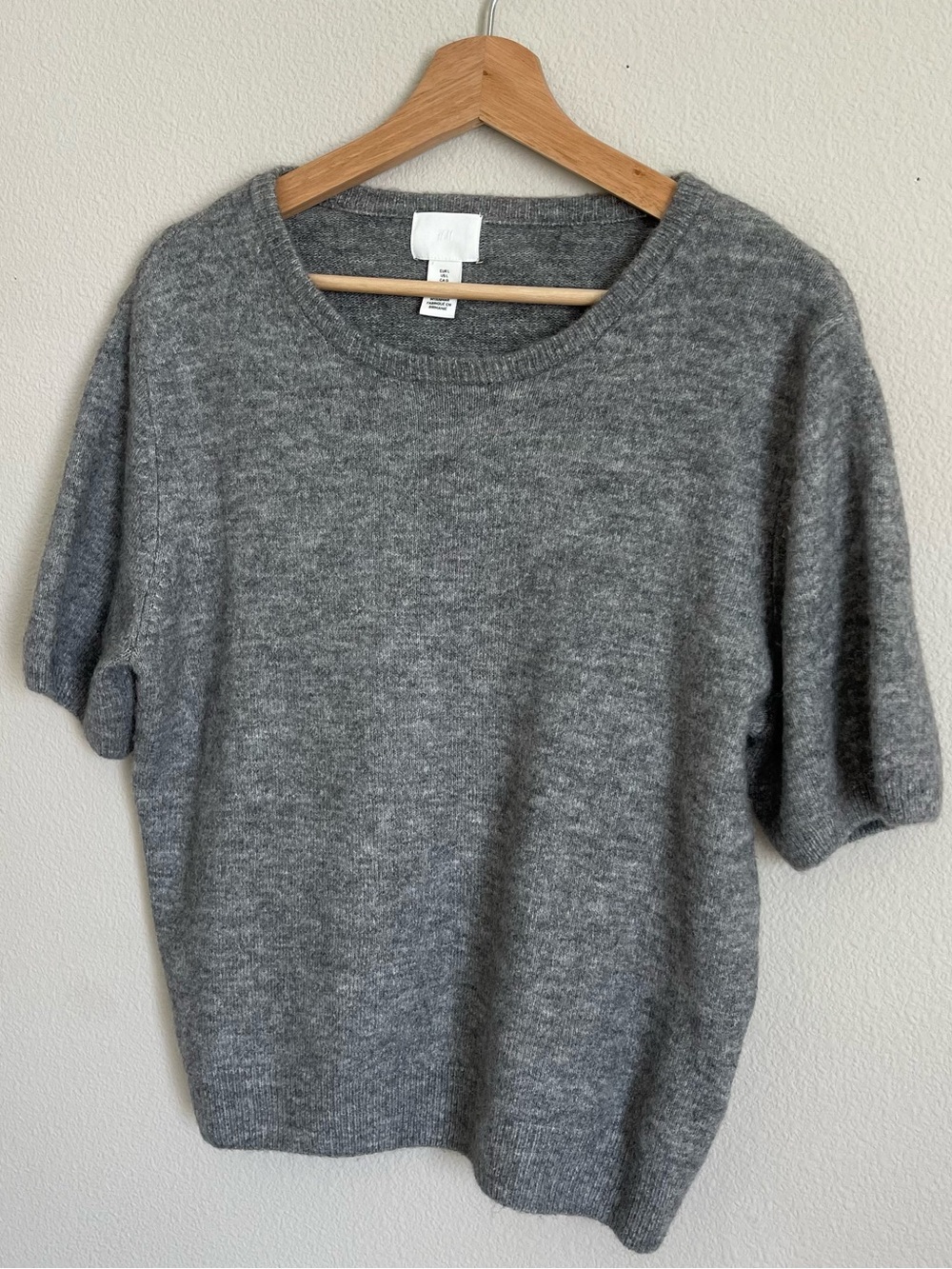 H&M Gray Short-Sleeve Knit Sweater